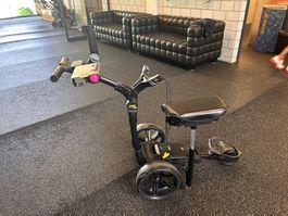 E-Trolley PowaKaddy 30v max— top Zustand, voll funktionsf...