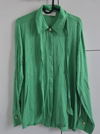 Grüne Viskose Bluse mit Goldknöpfen, von adL