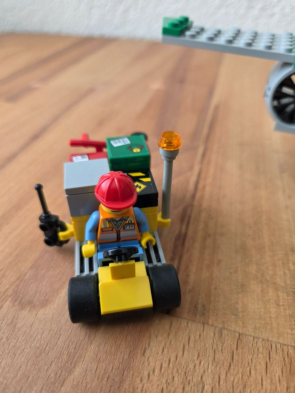 Lego Baukästen: Lego 60101 Airport Cargo Plane – Gebraucht aus Thun von Reda68 1