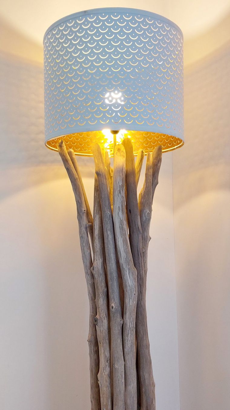 Lampen: Schwemmholz-Stehleuchte Driftwood Elegance – Neu und originalverpackt aus Egnach von Oldwoodstyle 4