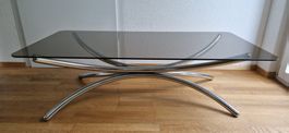 Design Glas-Couchtisch mit Chromgestell