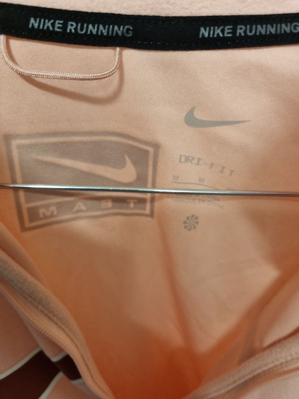 Nike Giacche: Nike Running Jacke Gr. M – Usato da Thalwil venduto da Briscolina 2