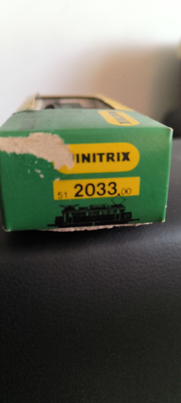 Trix Modellini di ferrovie: Minitrix Modellbahn Zug 2033.00 N-9mm – Usato da Disentis/Mustér venduto da dem_p9k6 1