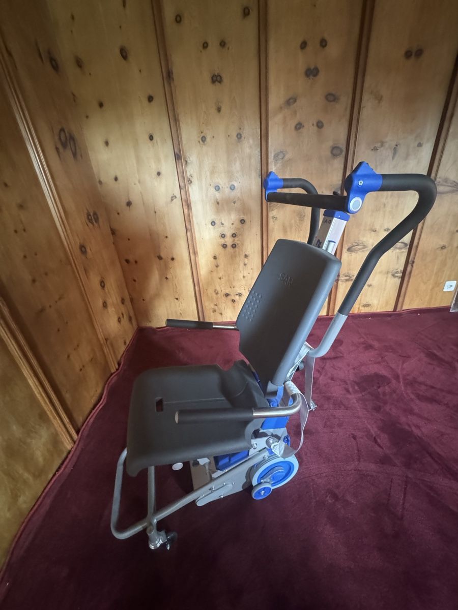 Sedie a rotelle: SANO VAR Treppensteiger / Treppentransportgerät – Usato da Boningen venduto da Beauty_Power_GmbH