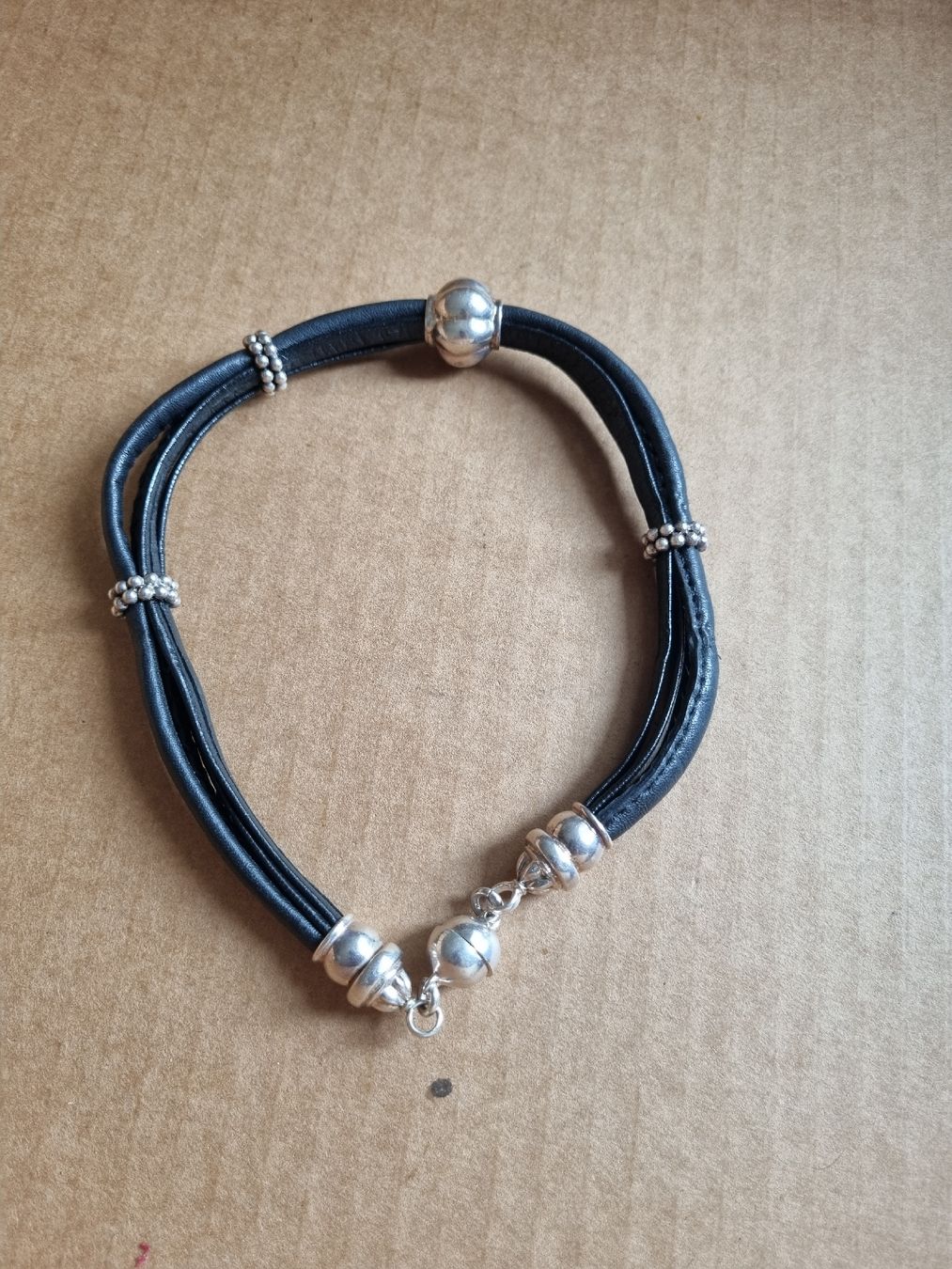 Catenine: Halskette Silber und Leder 925 – Usato da Schaffhausen venduto da Leveron13