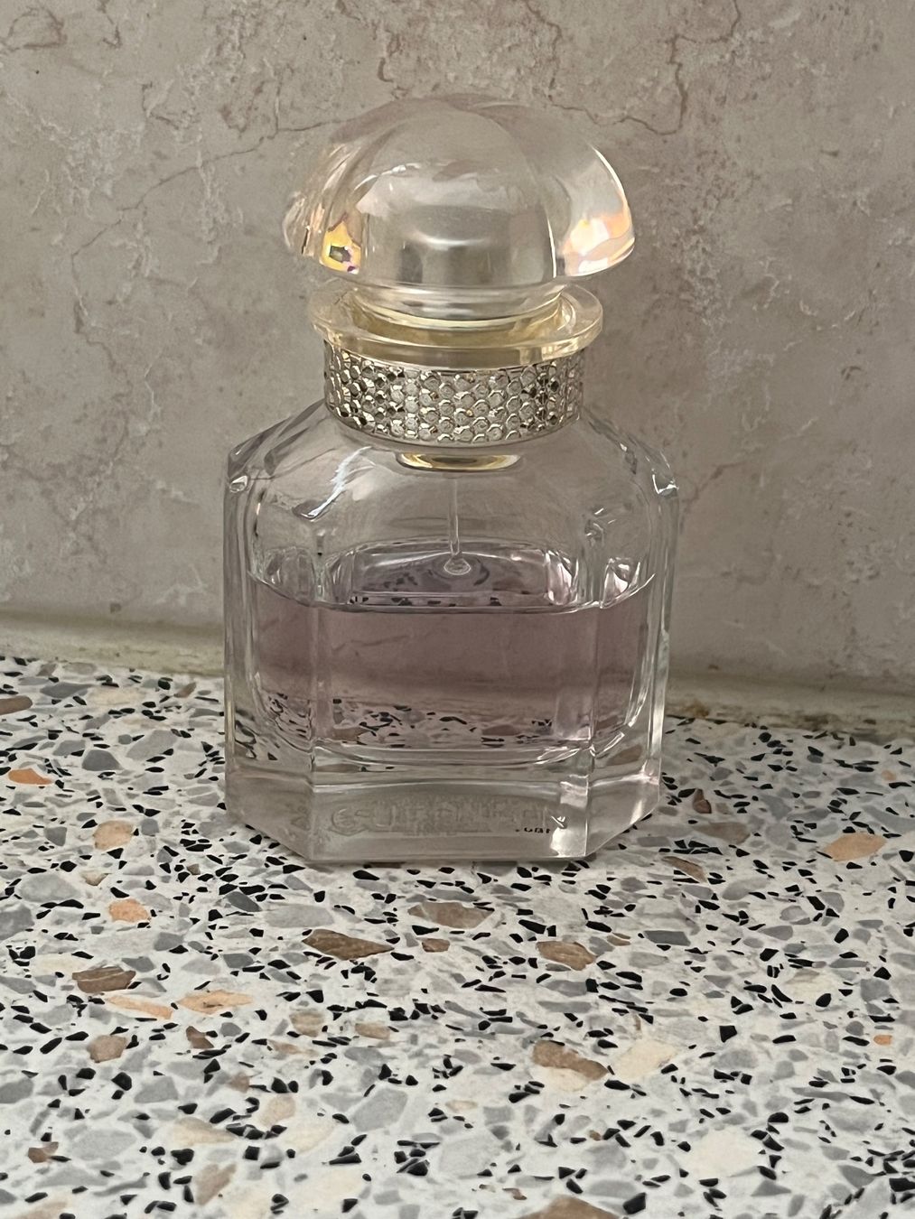Guerlain Profumi & Eau de Toilette: Guerlain Mon Guerlain Sparkling Bouquet Eau de Parfum 30ml – Usato da Neuenhof venduto da Mastermind-73 1