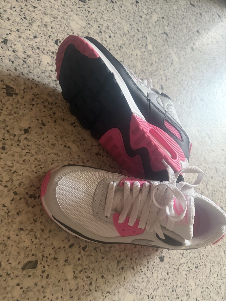 Damenschuhe: Nike Air Max grösse 39 wie neu – Neu (gemäss Beschreibung) aus Witterswil von gsc_z6ts 1