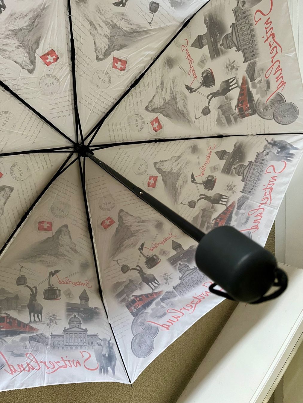 Parapluies: Faltbarer Regenschirm mit Sujets "Switzerland"..... – Neuf (Voir description) à Adliswil par vette56 3