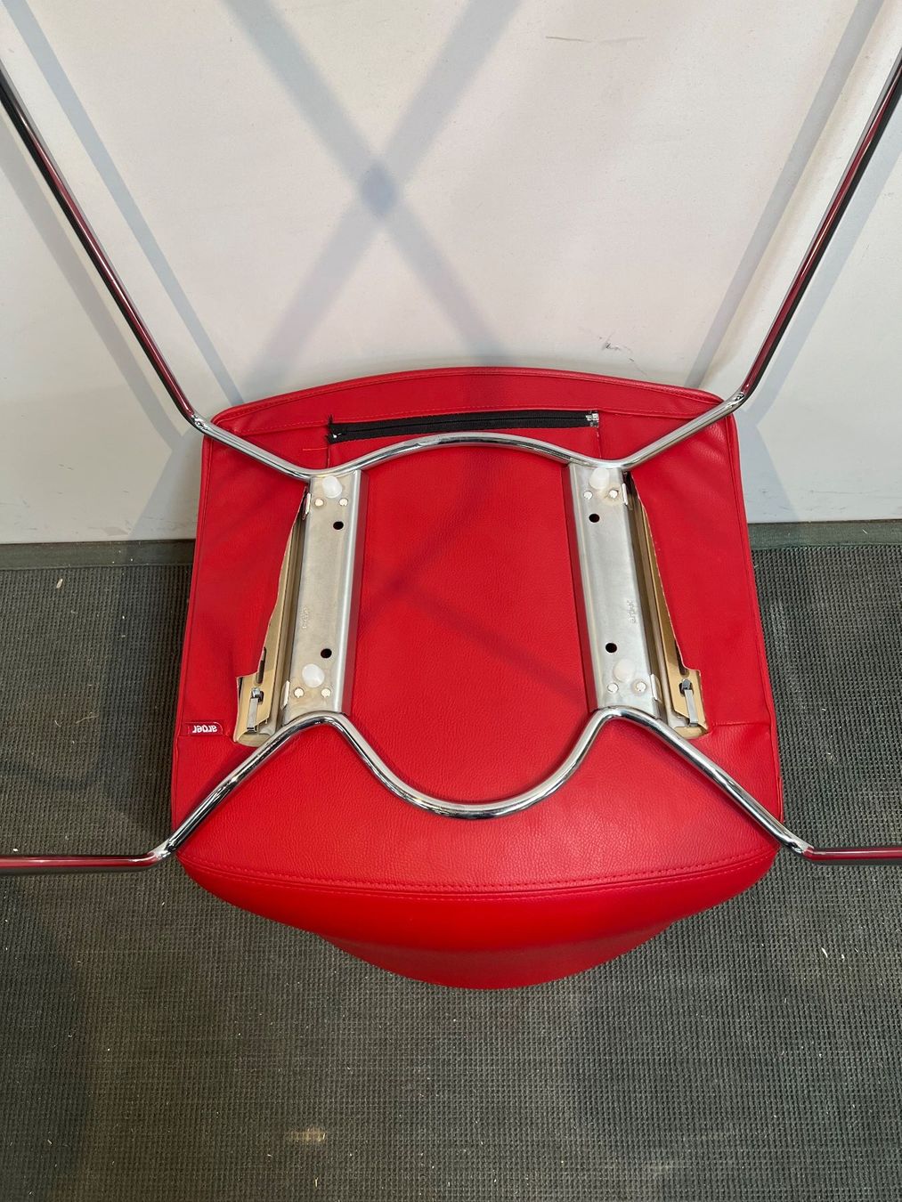 Arper Hocker: 021 Posten 2x ARPER Designer Barhocker Catifa46 – Gebraucht aus Wangen an der Aare von TBYN 7