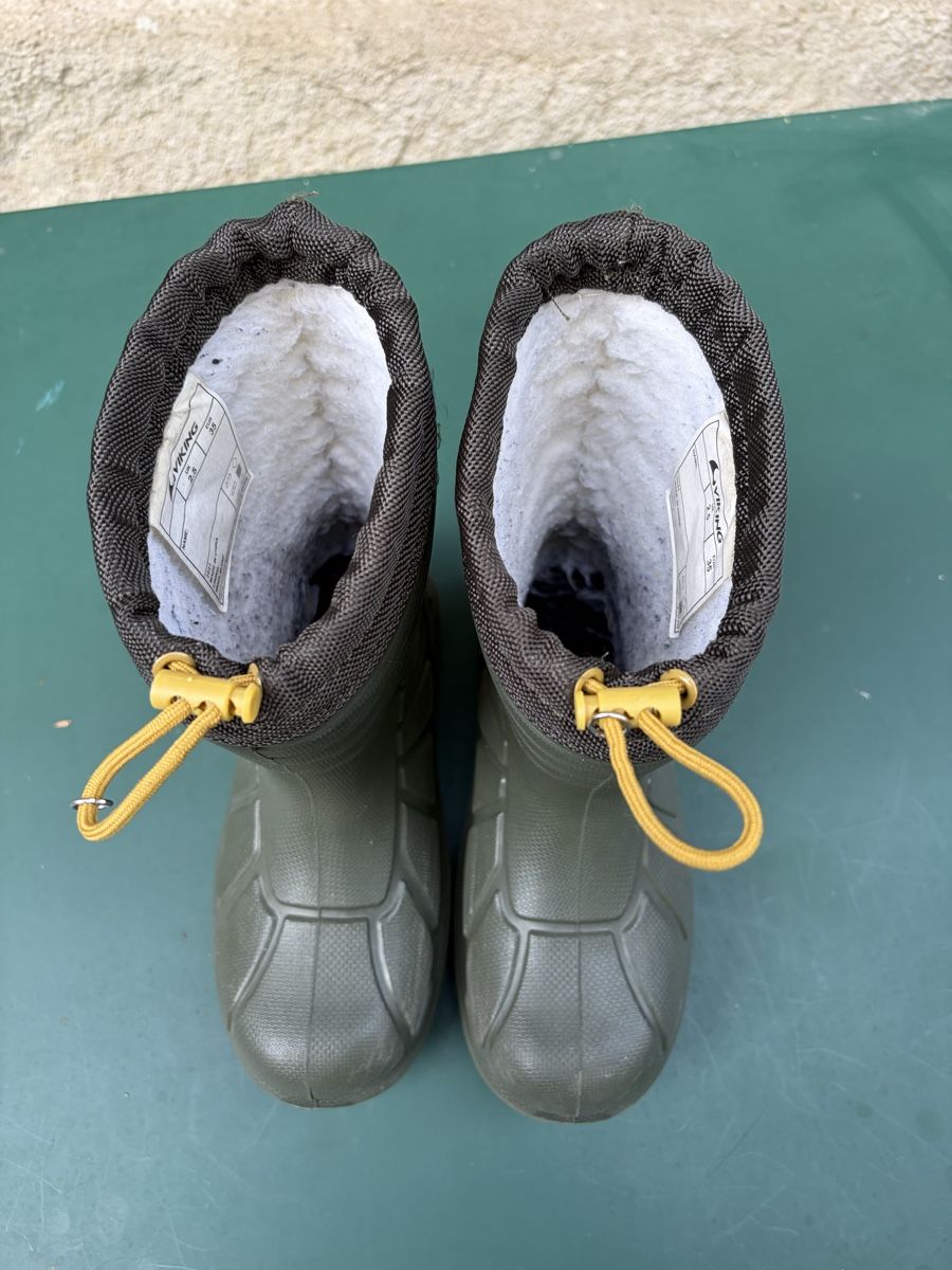 Viking Scarpe per ragazzi: Viking Gummistiefel mit Futter Gr. 35 – Usato da Zürich venduto da Niviki 2