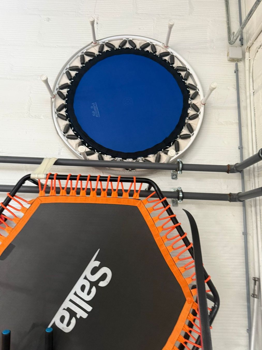Trampoline: Trampolin – Gebraucht aus Dietikon von arj_lrs8