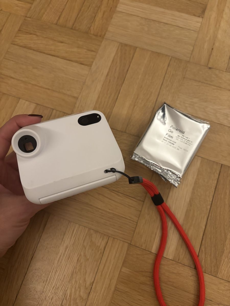 Polaroid Kamera: Polaroid Camera Now Gen 2.0 – Neu (gemäss Beschreibung) aus Bern von Milie.Lou 2