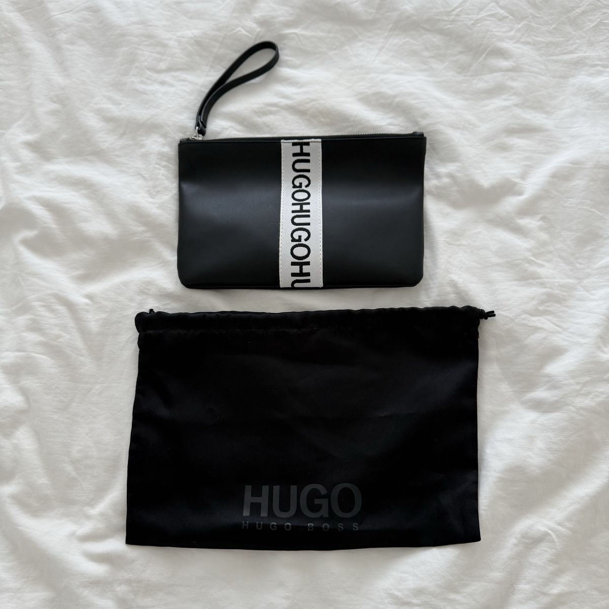 Hugo Boss Taschen: Hugo Boss Pochette – Neu (gemäss Beschreibung) aus Winterthur von bonniescloset