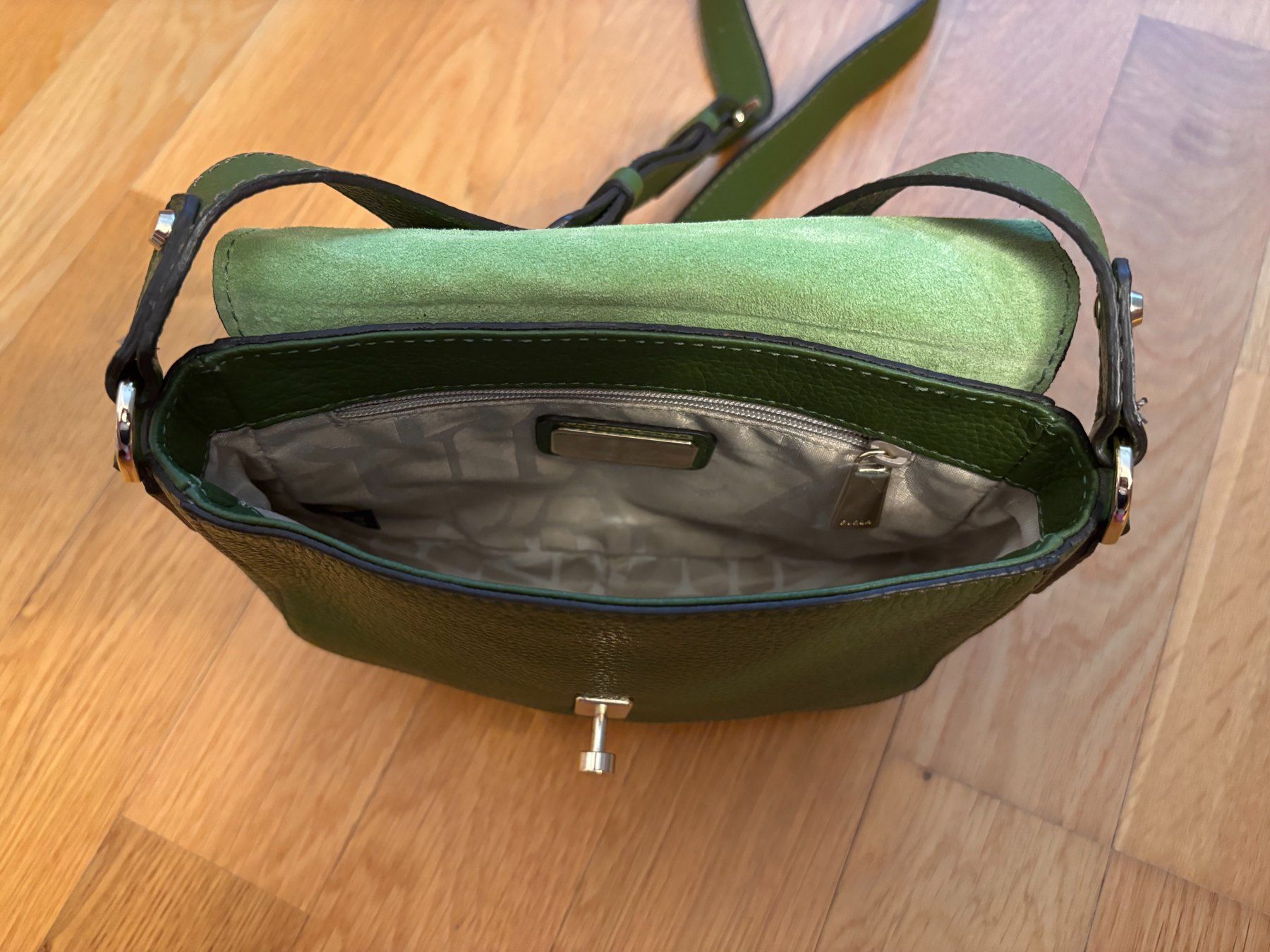 Furla Taschen für Damen: Furla Umhängetasche – Gebraucht aus Dübendorf von Moomin8600 5