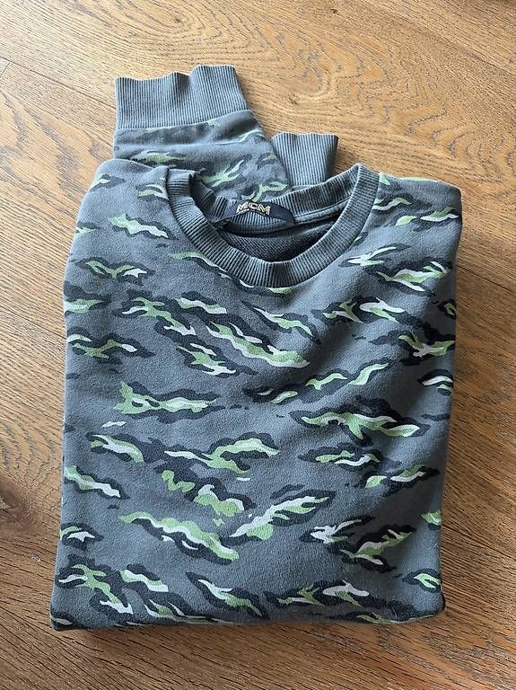 Pullover & Sweatshirts: MCM Pullover GR S, 100% Original  – Gebraucht aus Schindellegi von Poshanna