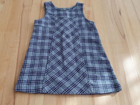 Süsses, kariertes Benetton Kleid - Gr. 80 mit Wolle Anteil