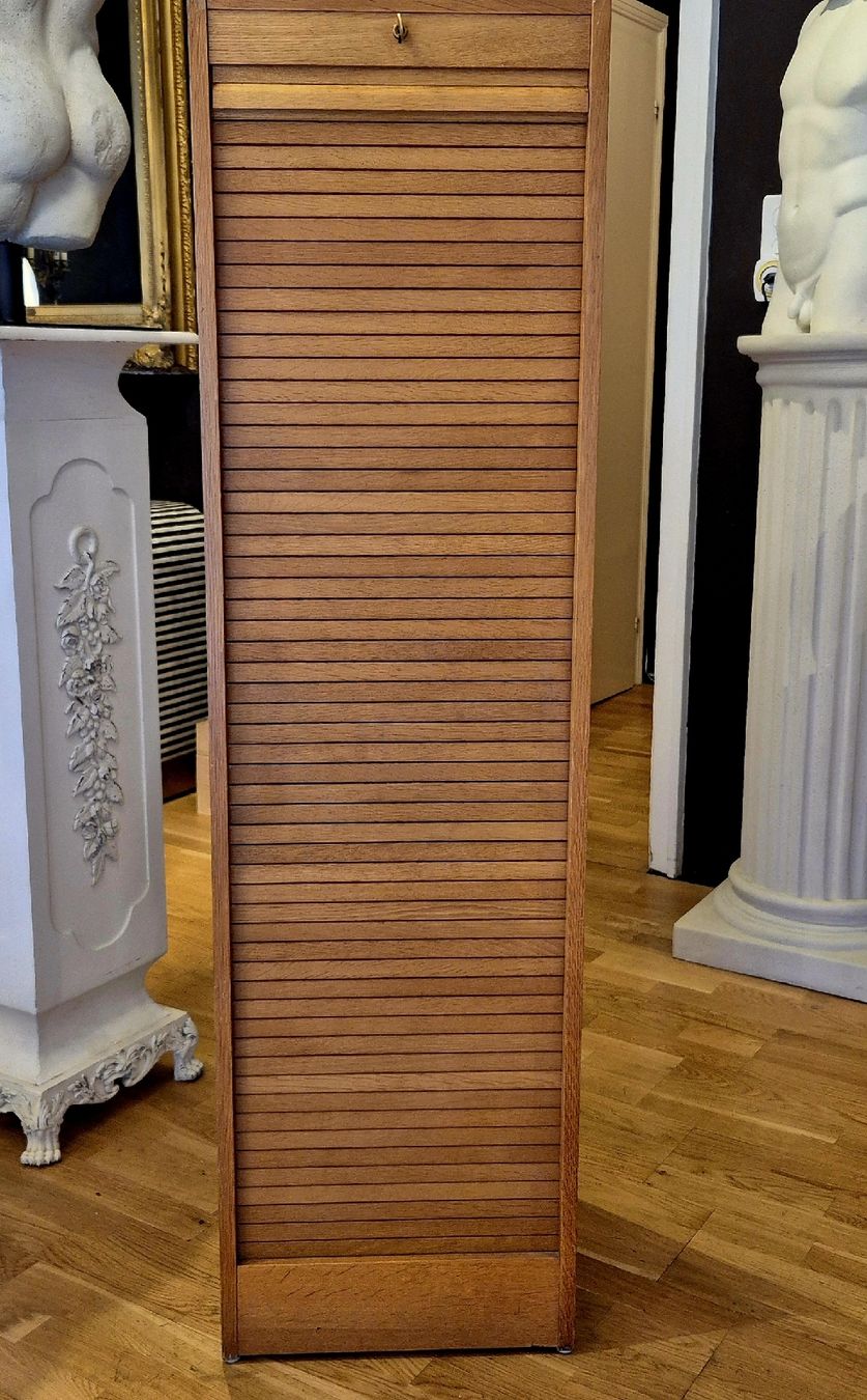 Armadi: Vintage Rollladen-Schrank – Usato da Basel venduto da Gaianed 2