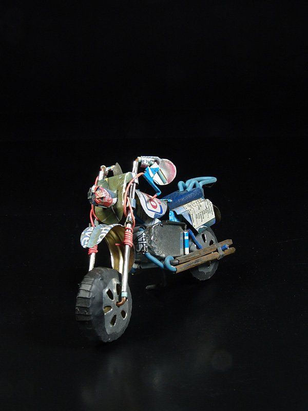 Kit di modellismo & Modellini statici: Motorrad, Enduro – schönes Blechmodell – Usato da Stäfa venduto da deebeecee 1