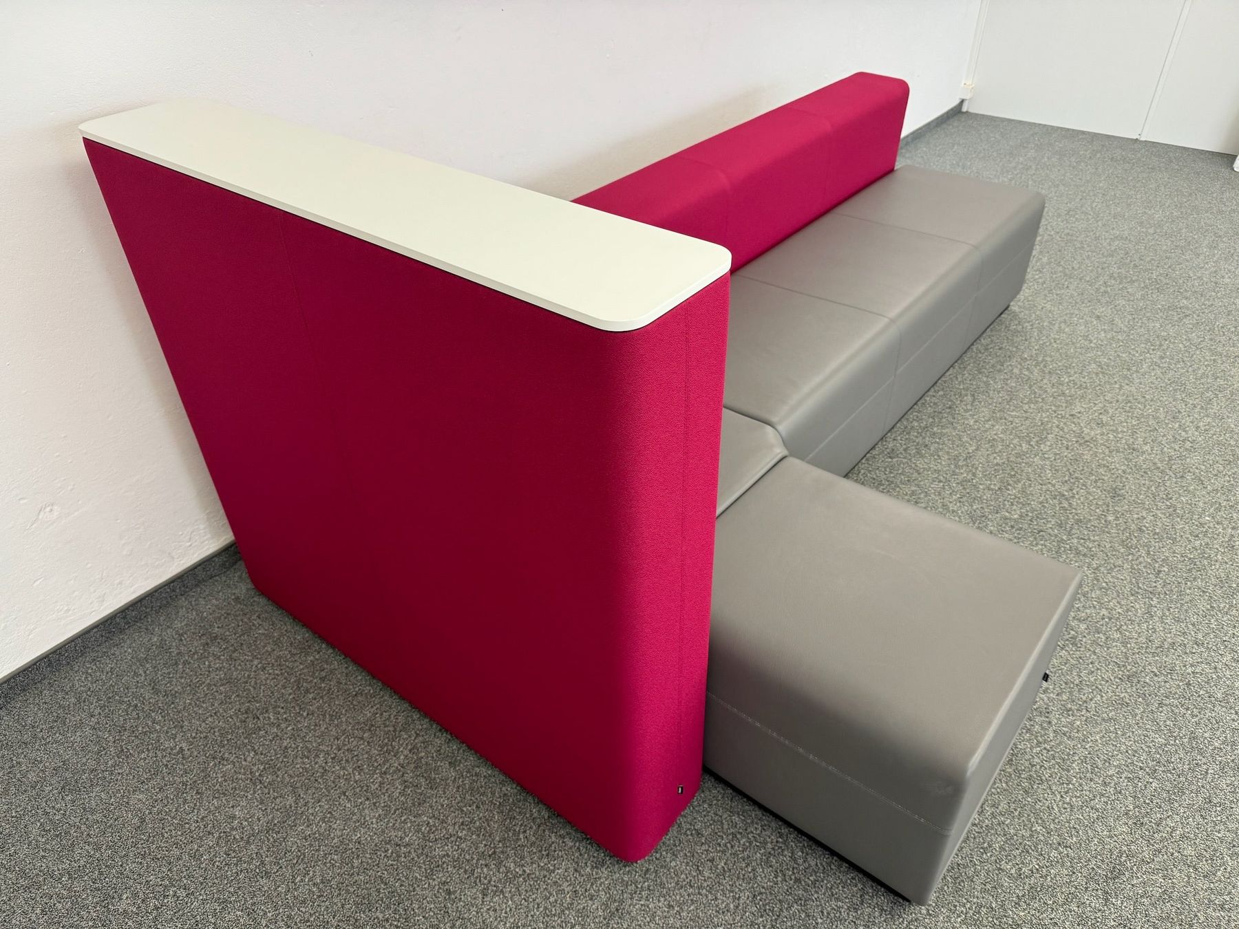 Fast Divani: Bene PARCS CAUSEWAY Lounge Sofa Big – Usato da Schönenwerd venduto da mcofficeshop 4