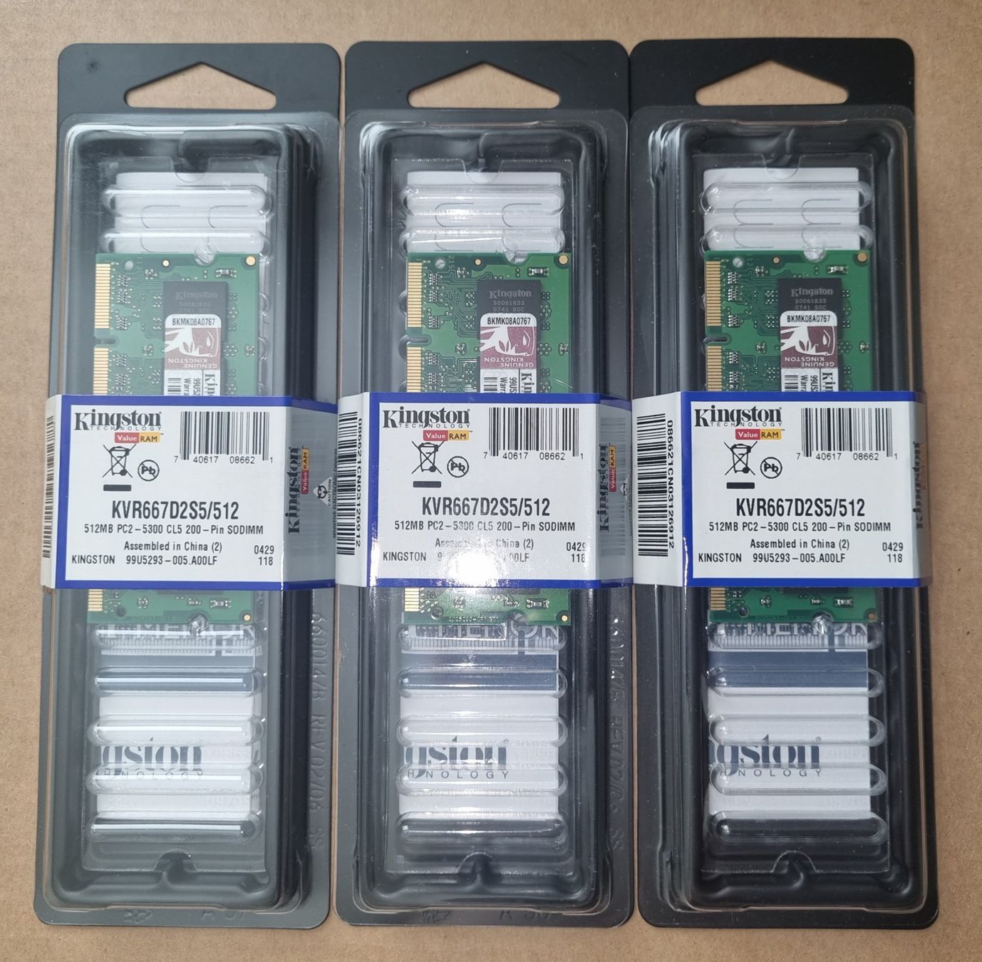 Memoria / RAM: Notebook 3x 512MB RAM PC2 - 5300 667MHz, Originalverpackt – Nuovo e nell'imballaggio originale da Rombach venduto da Mercurius_02