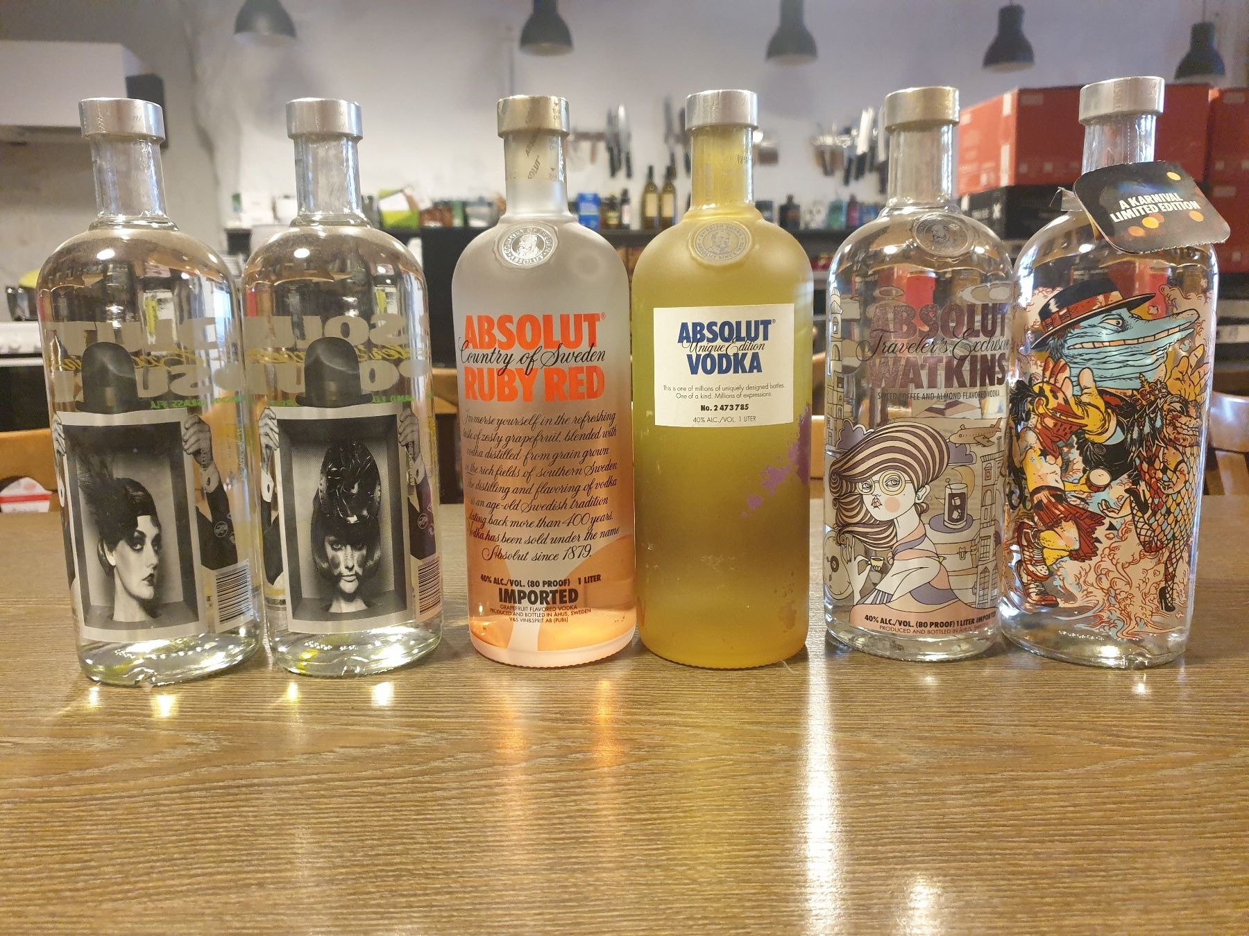 Absolut Vodka Bevande alcoliche: 55 Flaschen Absolut Vodka 1lt ungeöffnet – Nuovo e nell'imballaggio originale da Zofingen venduto da Schneewittchen65 2