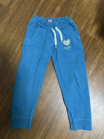 Trainerhose Stoffhose Grösse 122