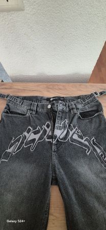 Jeans Vicinity schwarz mit Aufdruck Grösse M 32L