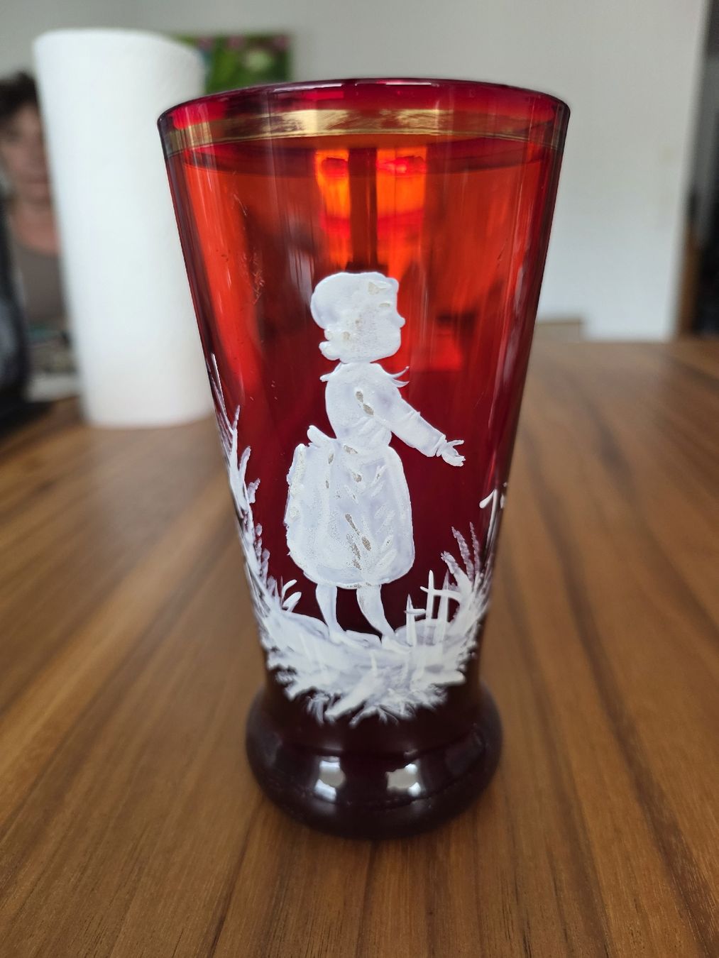 Bicchieri: 3 Gläser rot mit weiss Malerei Junge Madchen Hirsch 15cm – Usato da Pratteln venduto da ans_jn8l 1