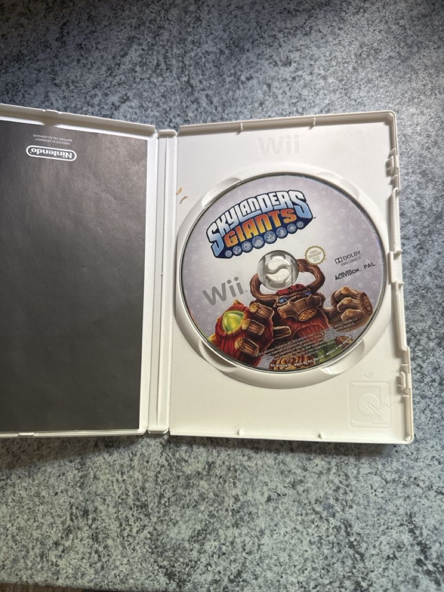 Spiele: Jeu Wii Skylanders Giants bon état – Gebraucht aus Cormoret von naaatsiiirt 1