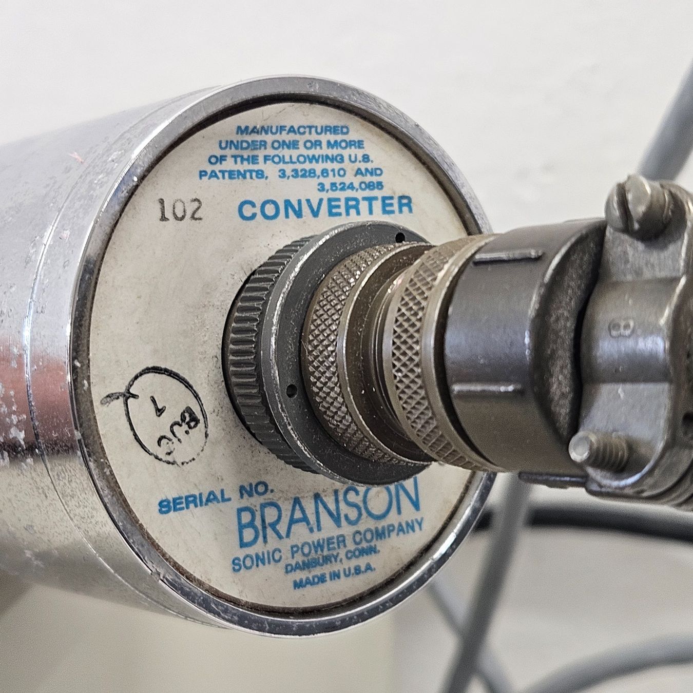 Accessori da laboratorio: Branson Sonifier 450 - Cell Disruptror transducer 102 – Usato da Niederdorf venduto da LeptonAG_Labor 4