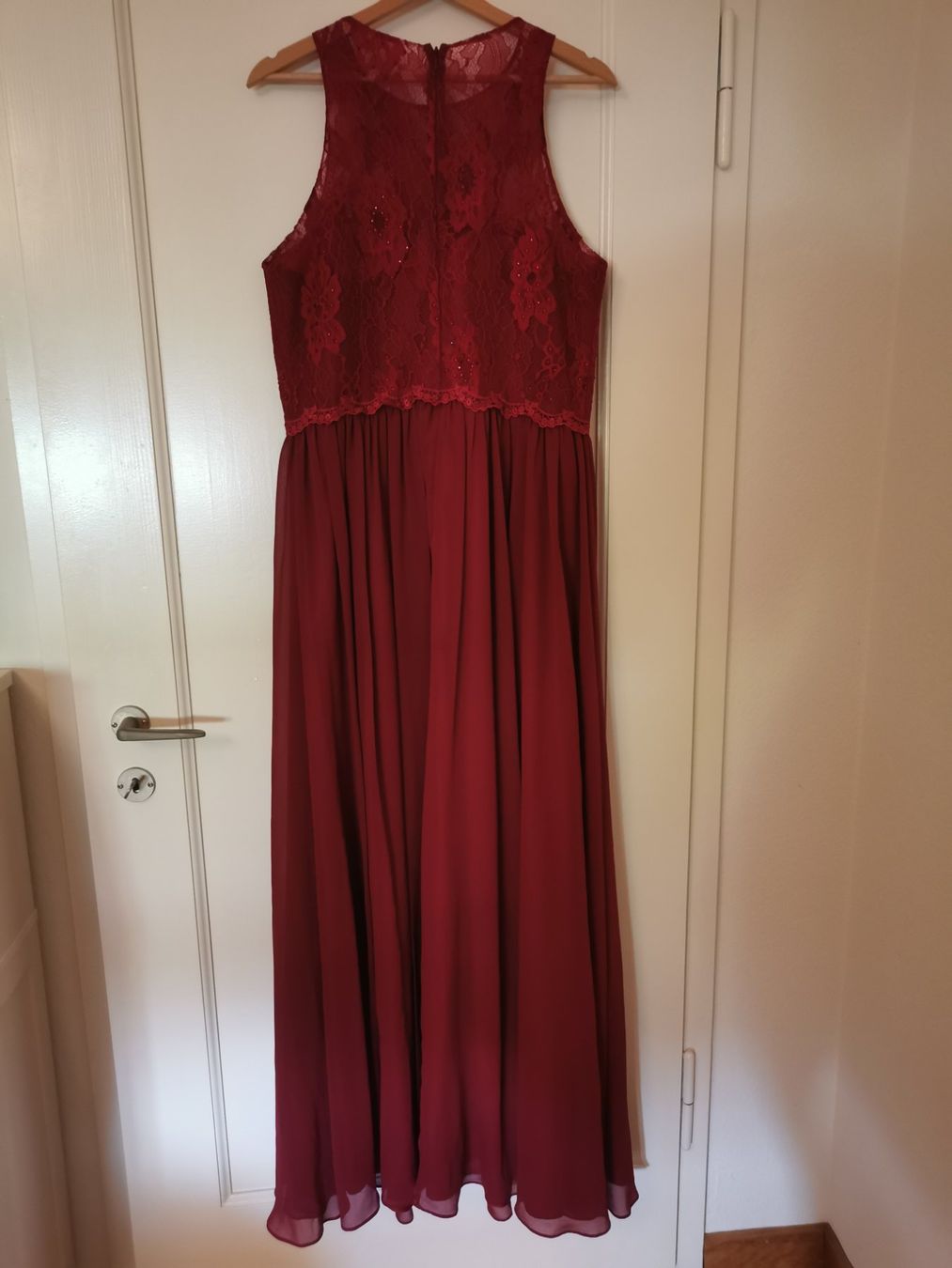Vestiti: Abendkleid – Usato da Bern venduto da Linii 1