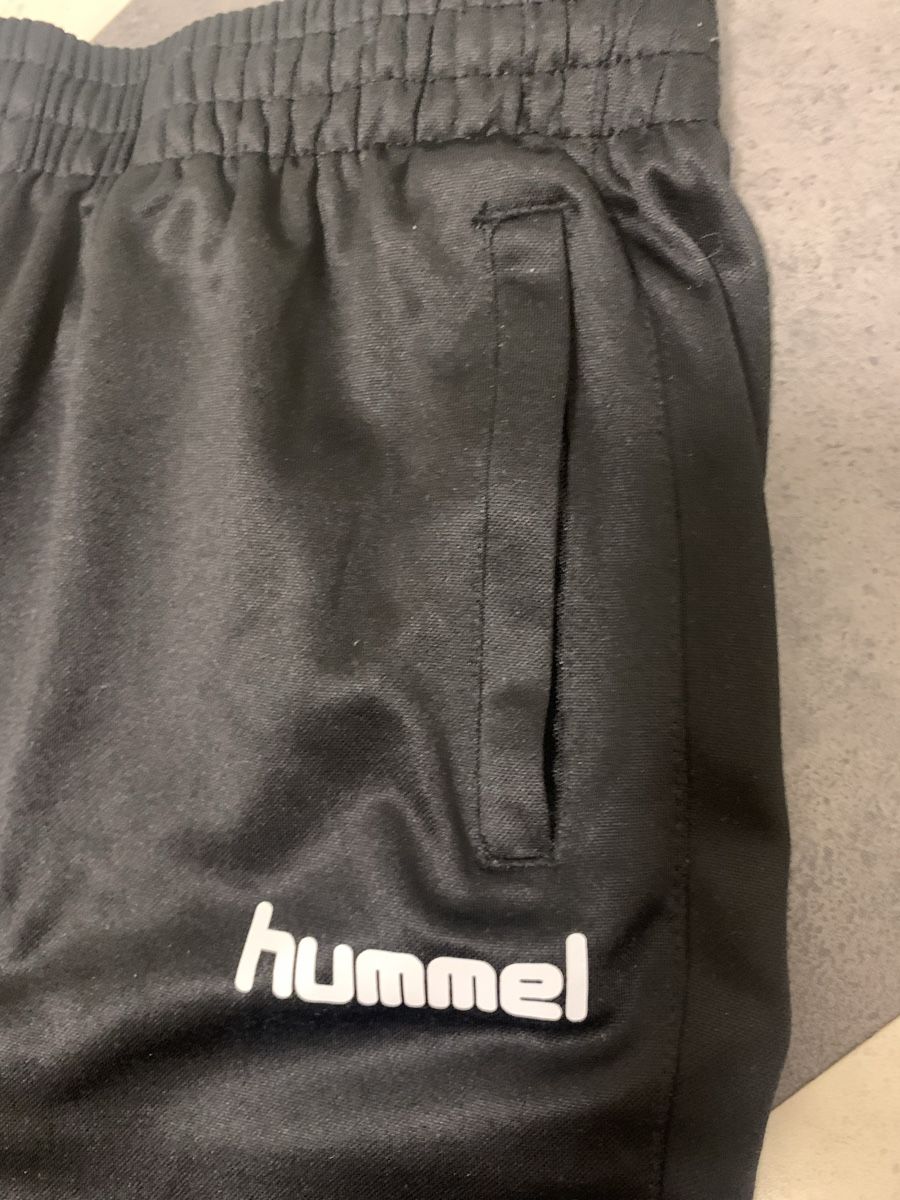 Pantaloni: Sporthose Hummel – Usato da Luzern venduto da Boudin03 1