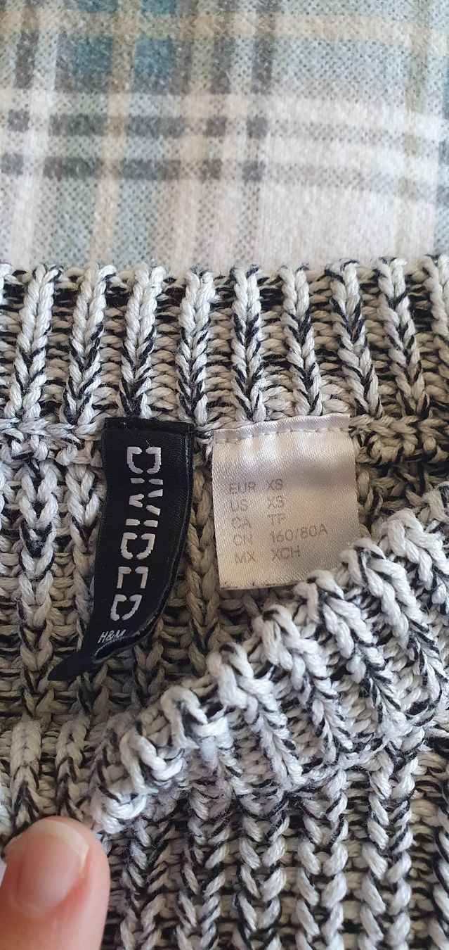 H&M Pulls & Sweat-shirts: Pullover H&M Divided Damen - Gr. XS – D'occasion à Bern par fede736 1