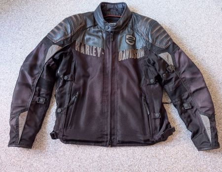 Original Harley-Davidson Motorradjacke Gr. L mit Protektoren