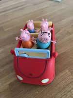 Hasbro Peppa Pig Rotes Auto mit Figuren gut erhalten
