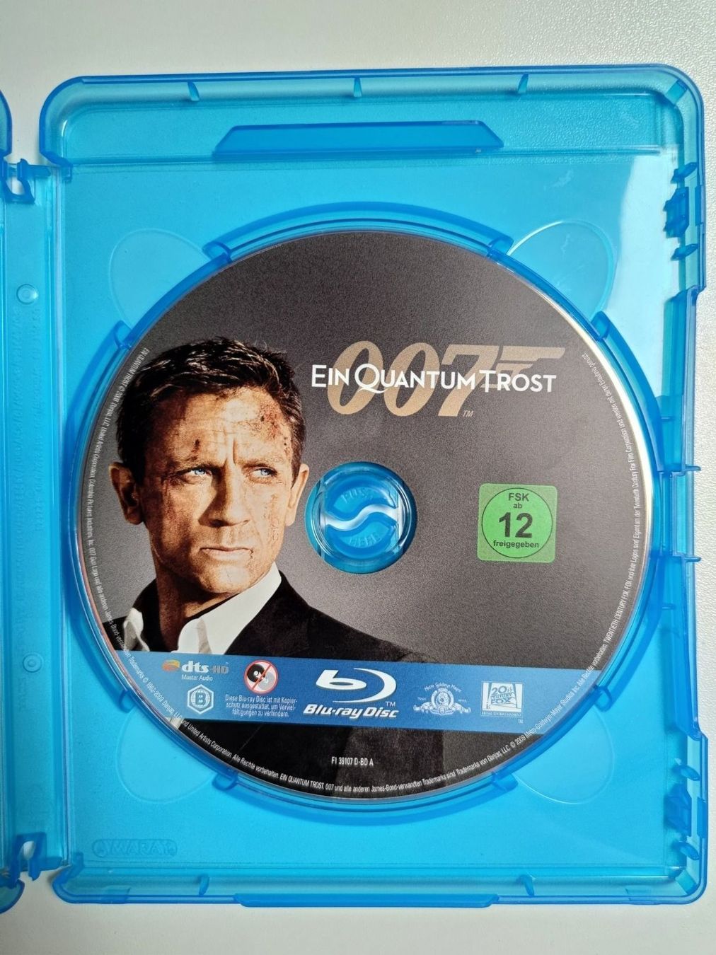 Tous les DVDs: James Bond 007 - Ein Quantum Trost – D'occasion à Liestal par Kratzilla 1