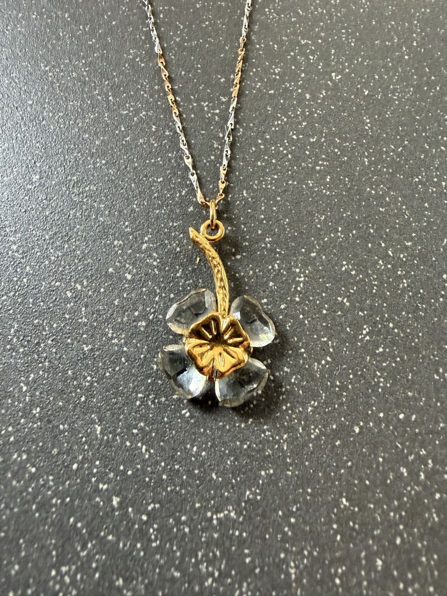 Swarovski Catenine: Swarovski Kleeblatt Blumen Halskette – Usato da Bern venduto da Wil.Wayne 1