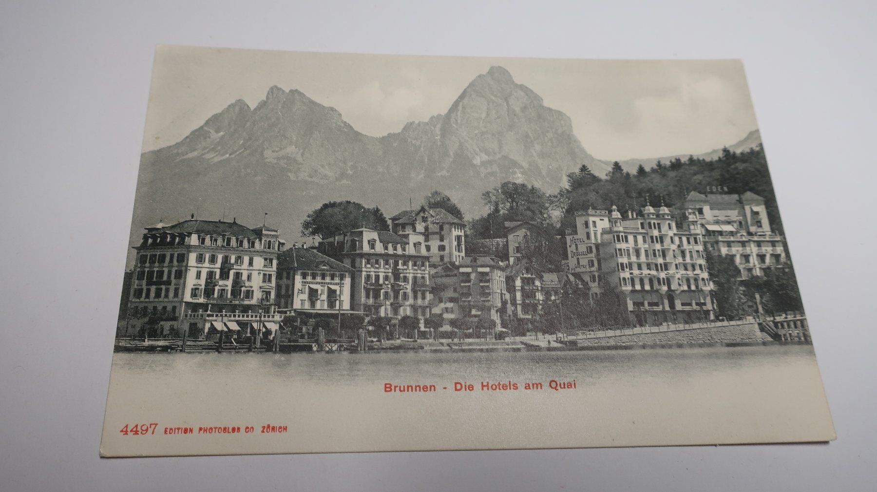Cartoline postali: Brunnen - Die Hotels am Quai – Usato da Cormoret venduto da Pascalll2001 1