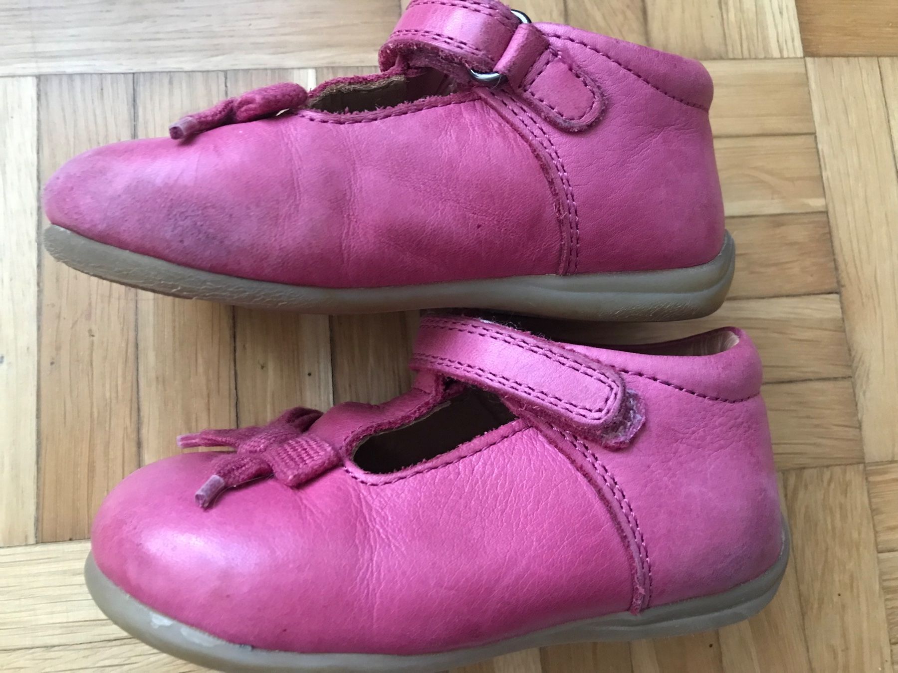 Scarpe per ragazze: Mädchen Schuhe Leder von Bellybutton Grösse 22 – Usato da Emmenbrücke venduto da Hathor123 2