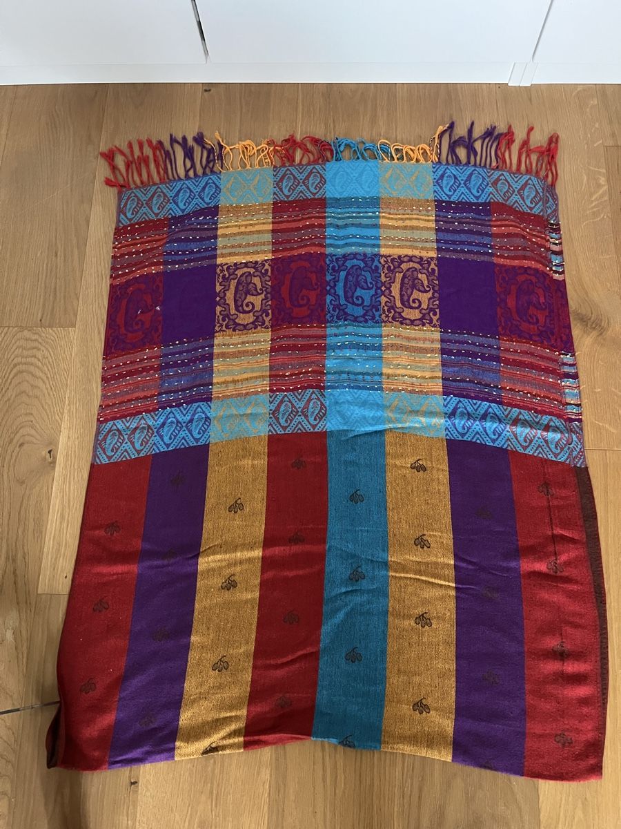 Foulards & écharpes: Châle PASHMINA 100% multicolore – Neuf (Voir description) à St. Prex par Nikolletta 1