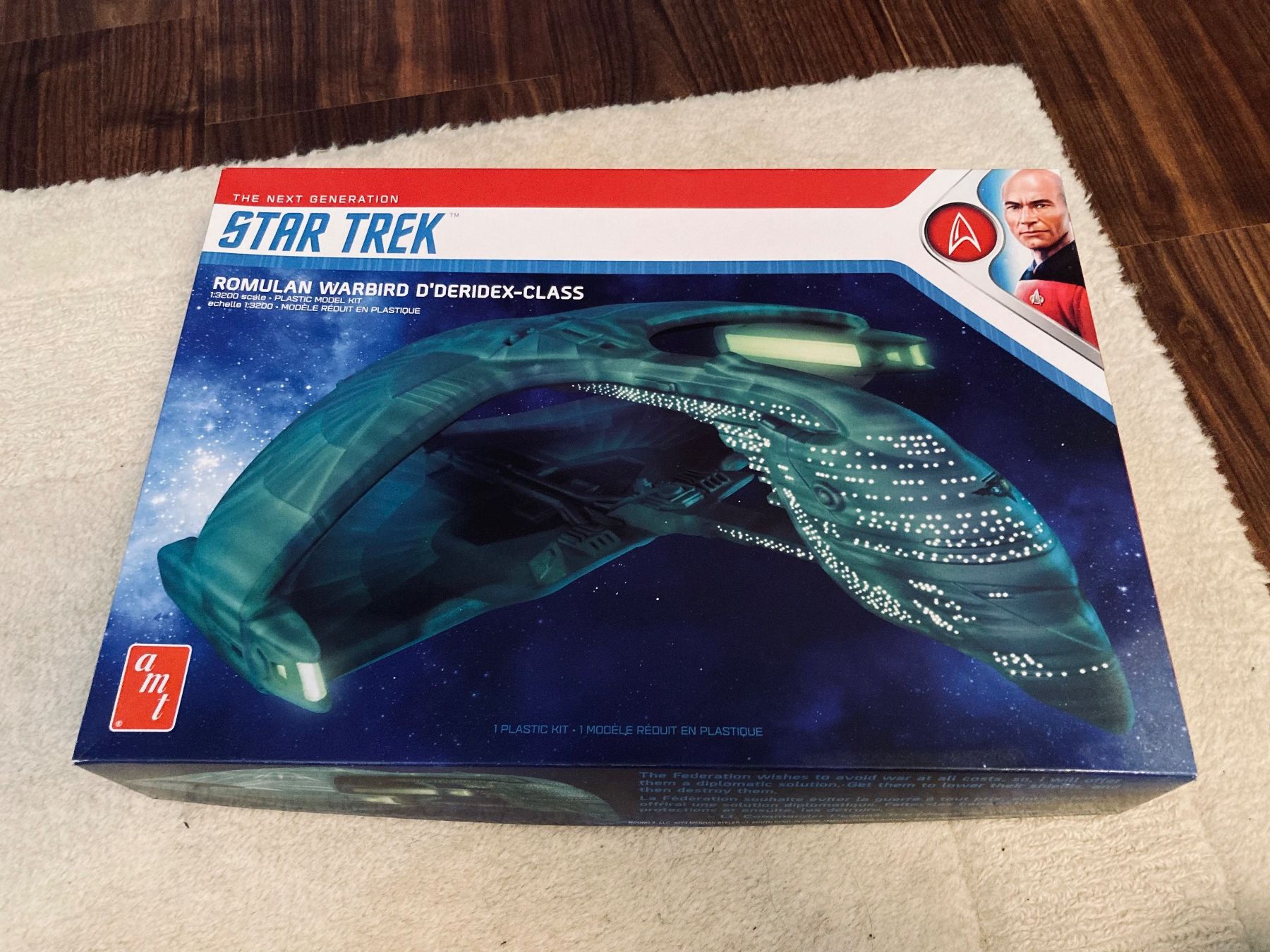 Kit di modellismo & Modellini statici: Star Trek Romulan Warbird D'Deridex-Class 1:3200 Plastic ... – Nuovo e nell'imballaggio originale da Wagenhausen venduto da Novafreund283