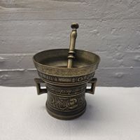 Antiker Mörser aus Bronze/Messing "Richard" mit Stössel..