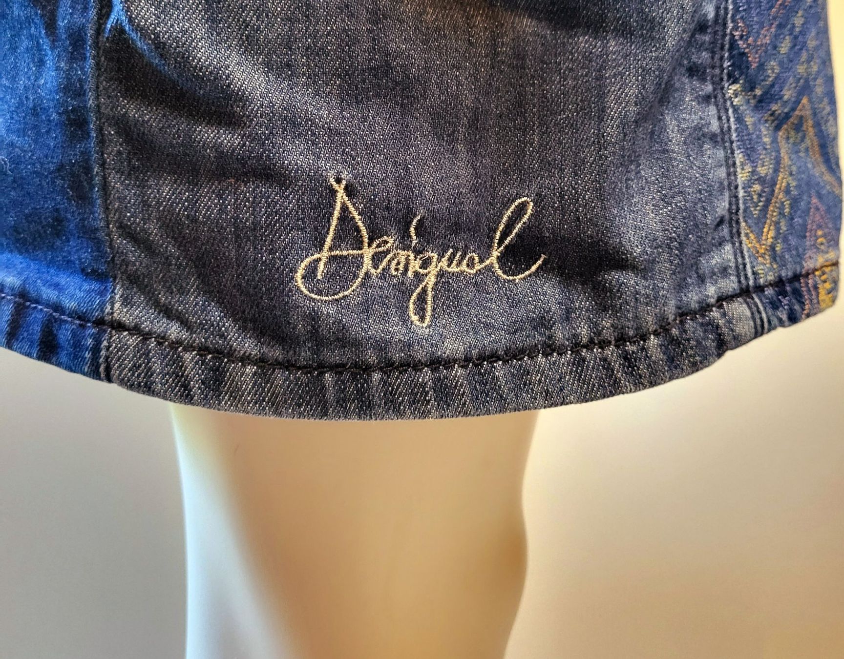 Desigual Vestiti: Original Desigual Jeanskleid 44 – Nuovo (secondo la descrizione) da Schafhausen im Emmental venduto da Herzrose 1