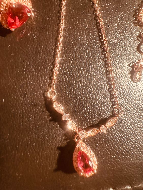 Autres bijoux: Parure rouge rubis, bague, et boucles – Neuf avec emballage d'origine à St-Maurice par Sandrinette123 4