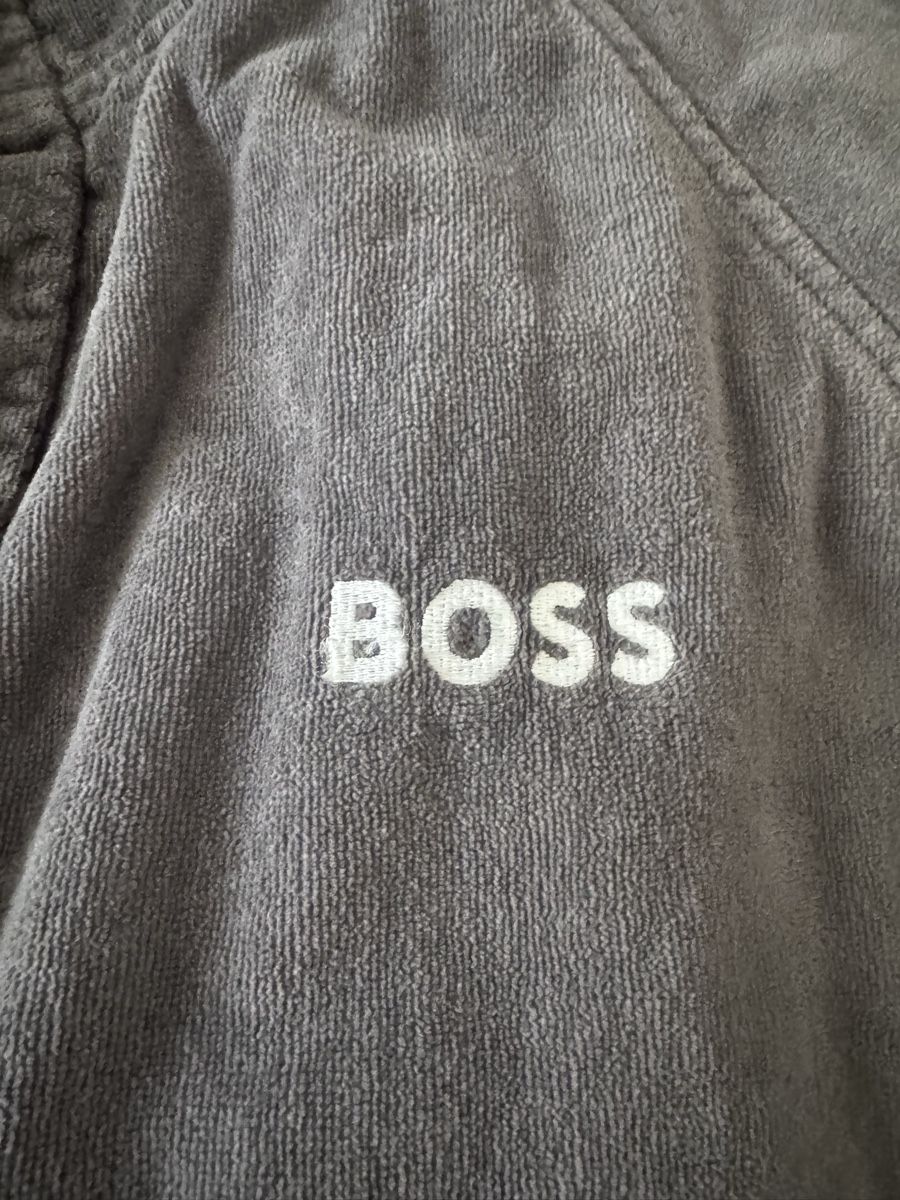 Hugo Boss Accappatoi: Hugo Boss Bademantel Grau – Usato da Embrach venduto da lady_t_ 5