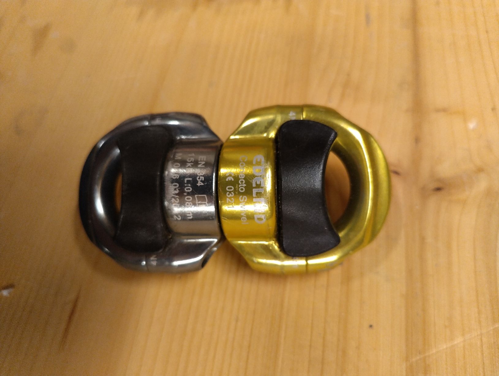 Attrezzatura da arrampicata: 14Stk. Edelrid Conecto Swivel 15kN – Usato da Buchackern venduto da flubua
