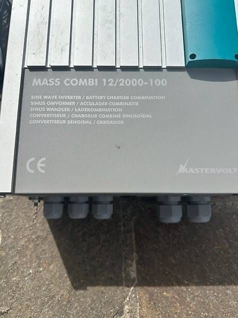 Batterie: Spannungswandler und Batterielader – Usato da Zuzgen venduto da deinos