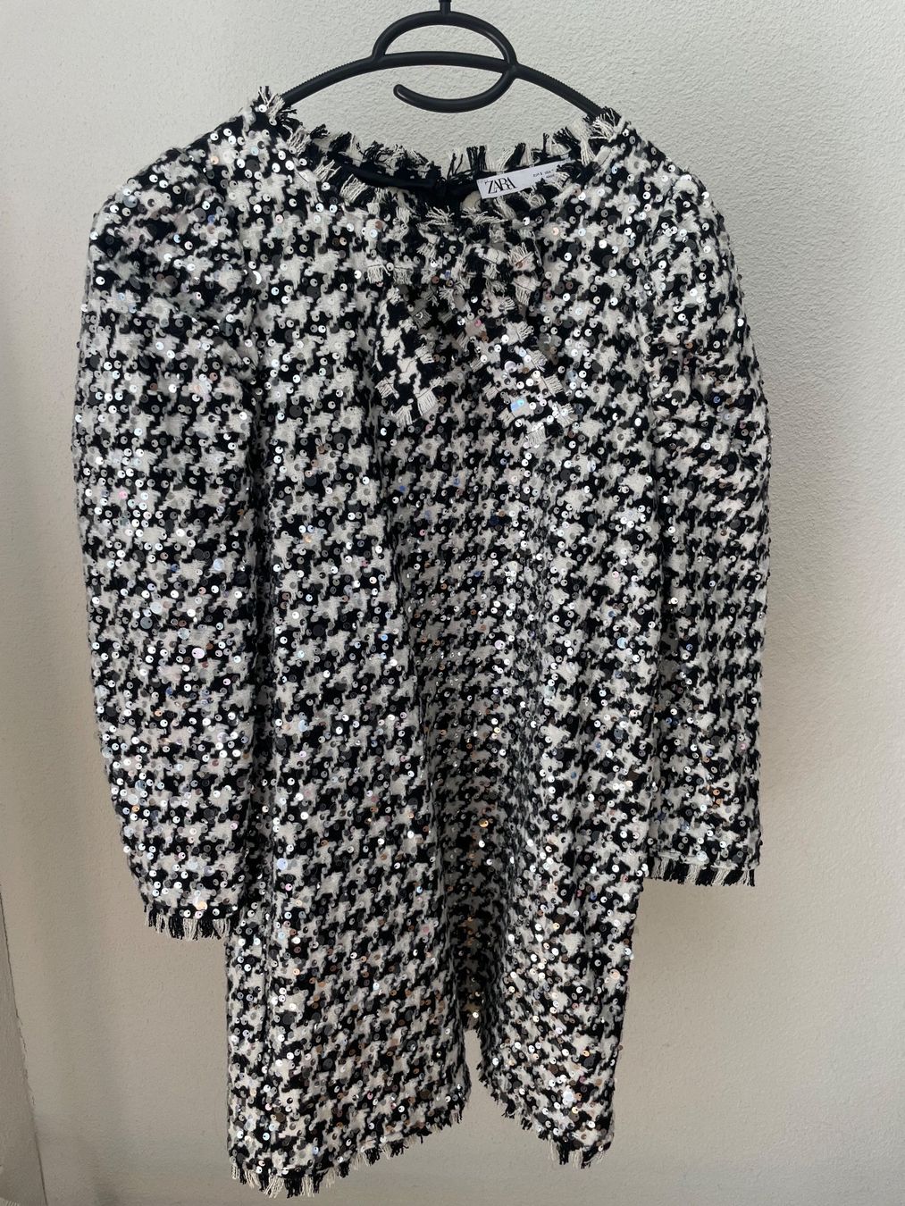 Zara Kleider: Pailletten Zara Kleid – Neu (gemäss Beschreibung) aus Zürich von ufe_f5q5