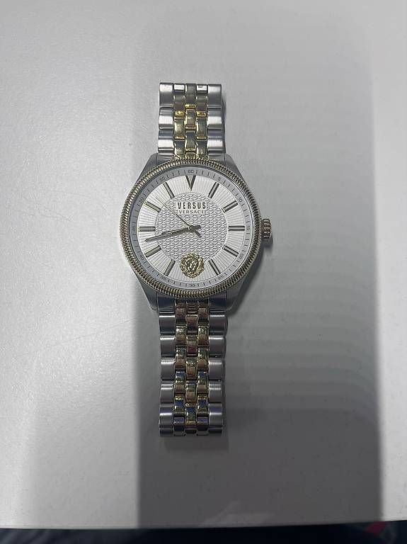 Uhren: Versus Versace Colonne Uhr VB – Gebraucht aus Alpnach Dorf von nik_qt2d