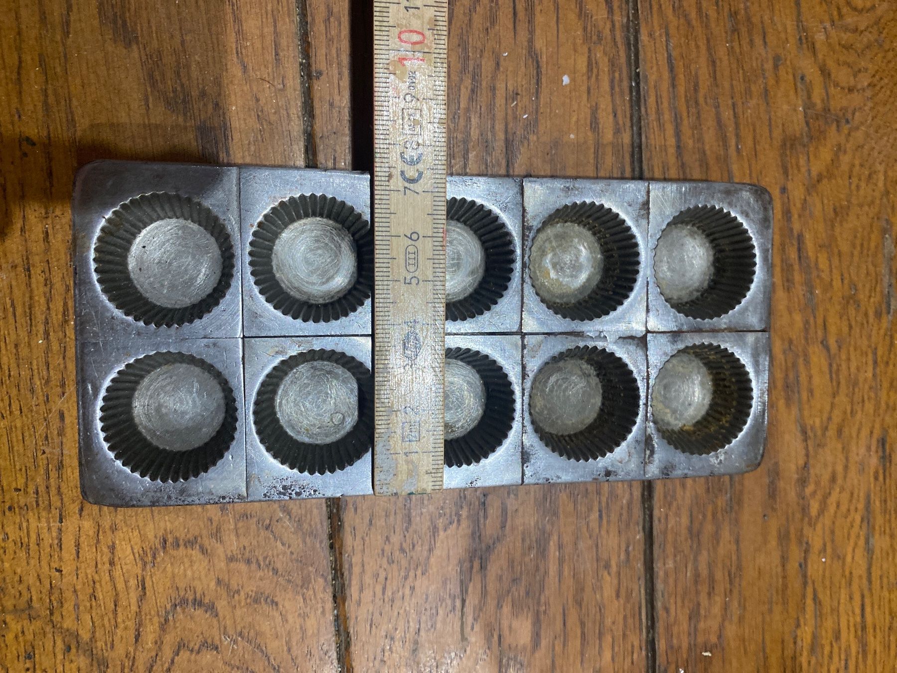 Teglie da forno: Moule chocolat schokoladenform – Usato da Lajoux JU venduto da Briard0 2